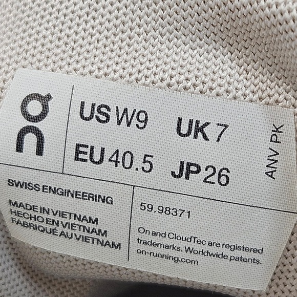 On Cloud 5 Lavender Gray Running Shoes Womens Sneakers Low Top Mesh Size 9 - Picture 8 of 9